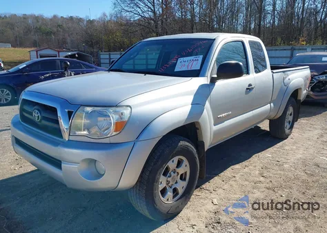 2005 Toyota Tacoma Base V6 z USA, uszkodzony, nr VIN 5TEUU42N25Z141956